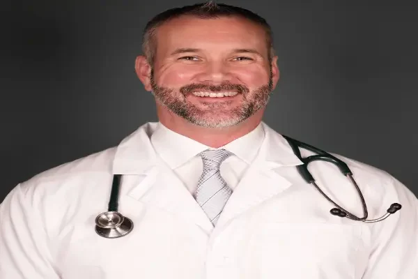 Scott-600-webp Scott Harshman M.D. providing the medical direction to Ignite Performance and Health